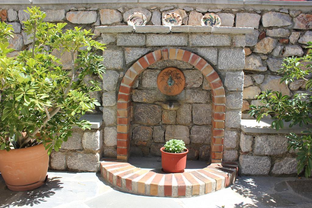 Alkionides Hydra Hotel Exterior photo